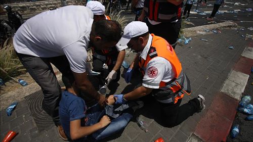 Les hôpitaux palestiniens débordés avec 900 blessés (vidéo)